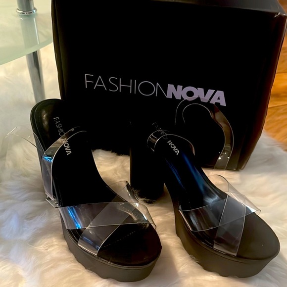 Clear High Heels - Picture 1 of 5